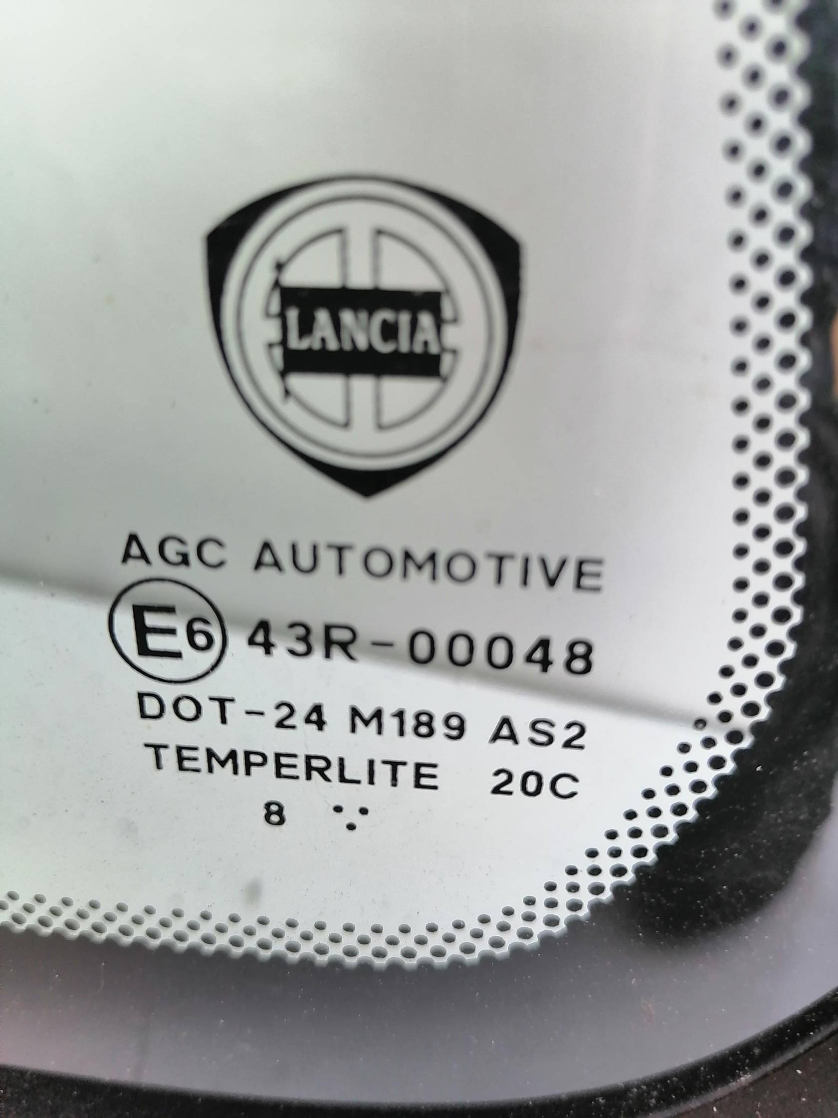 Fisso atermico parafango post. sx.